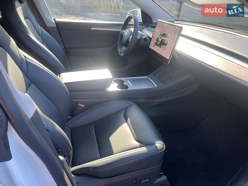 Внедорожник / Кроссовер Tesla Model Y 2024 в Ровно фото 15 Внедорожник / Кроссовер Tesla Model Y 2024 в Ровно