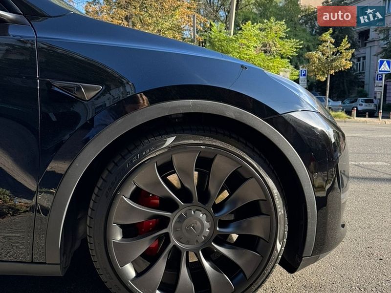 Позашляховик / Кросовер Tesla Model Y 2022 в Києві