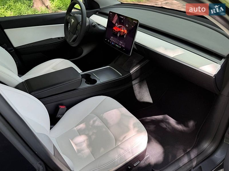 Позашляховик / Кросовер Tesla Model Y 2022 в Кропивницькому фото 13 Позашляховик / Кросовер Tesla Model Y 2022 в Кропивницькому