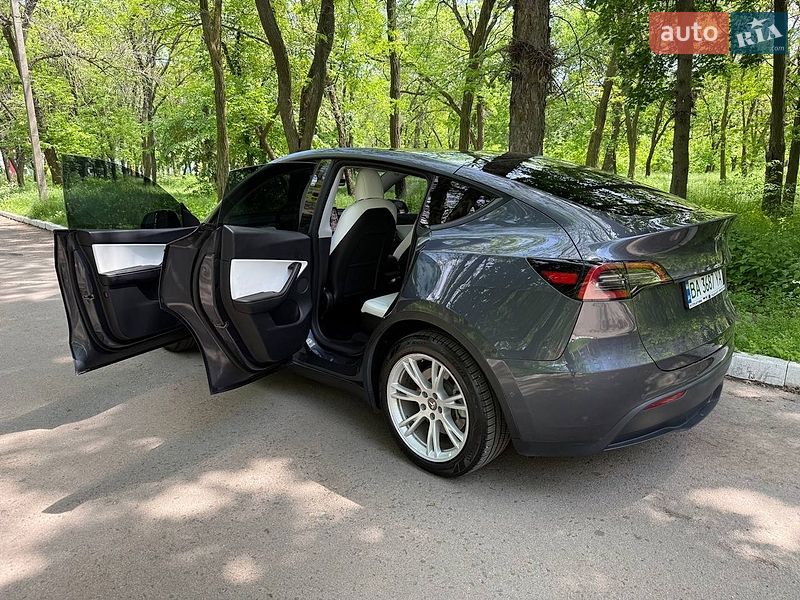 Позашляховик / Кросовер Tesla Model Y 2022 в Кропивницькому фото 23 Позашляховик / Кросовер Tesla Model Y 2022 в Кропивницькому