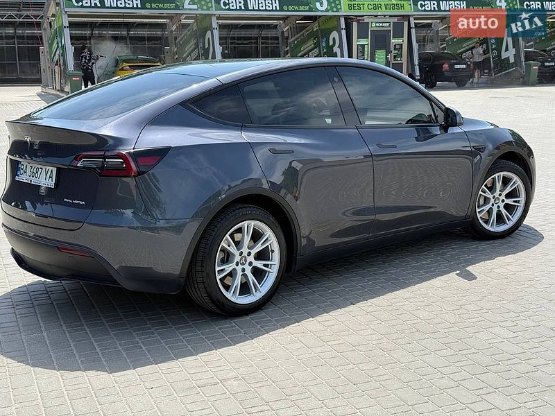 Позашляховик / Кросовер Tesla Model Y 2022 в Кропивницькому фото 10 Позашляховик / Кросовер Tesla Model Y 2022 в Кропивницькому