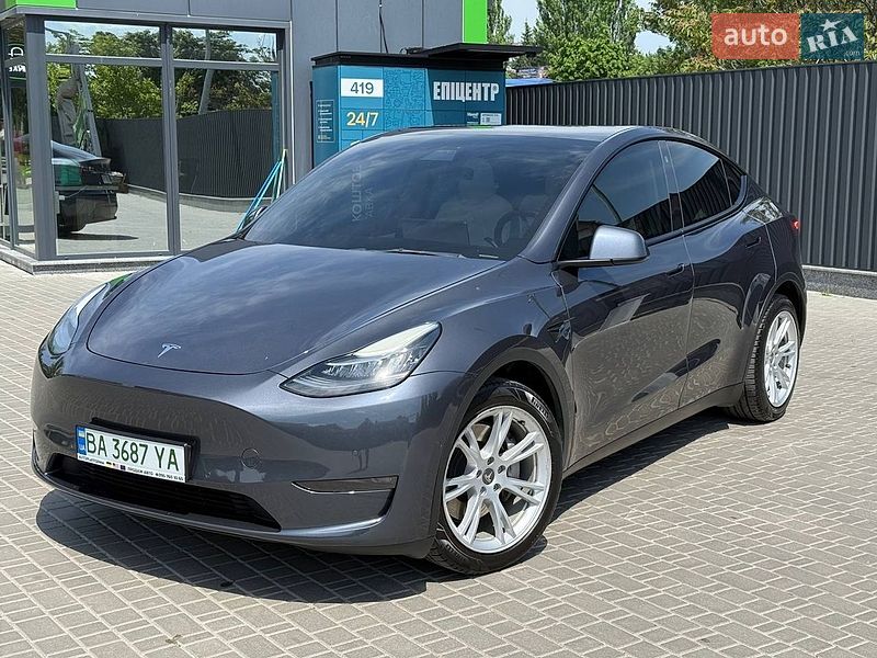 Позашляховик / Кросовер Tesla Model Y 2022 в Кропивницькому фото 6 Позашляховик / Кросовер Tesla Model Y 2022 в Кропивницькому