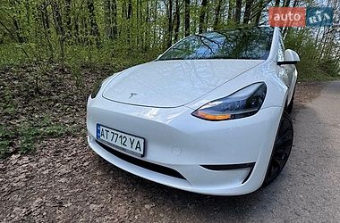Позашляховик / Кросовер Tesla Model Y 2022 в Долині