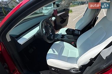 Позашляховик / Кросовер Tesla Model Y 2022 в Івано-Франківську