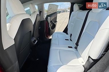 Позашляховик / Кросовер Tesla Model Y 2022 в Івано-Франківську