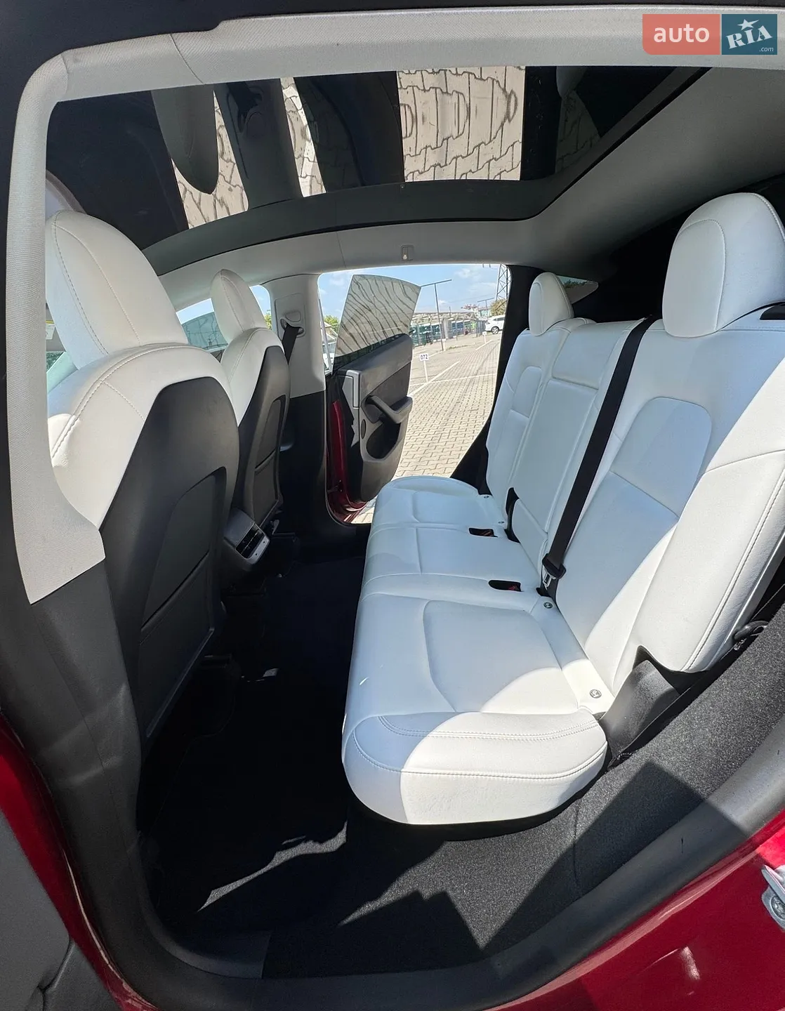 2022 Tesla Model Y - мініатюра 8