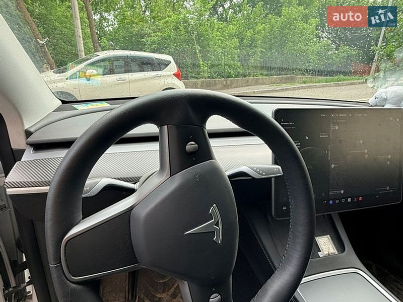 Позашляховик / Кросовер Tesla Model Y 2021 в Києві