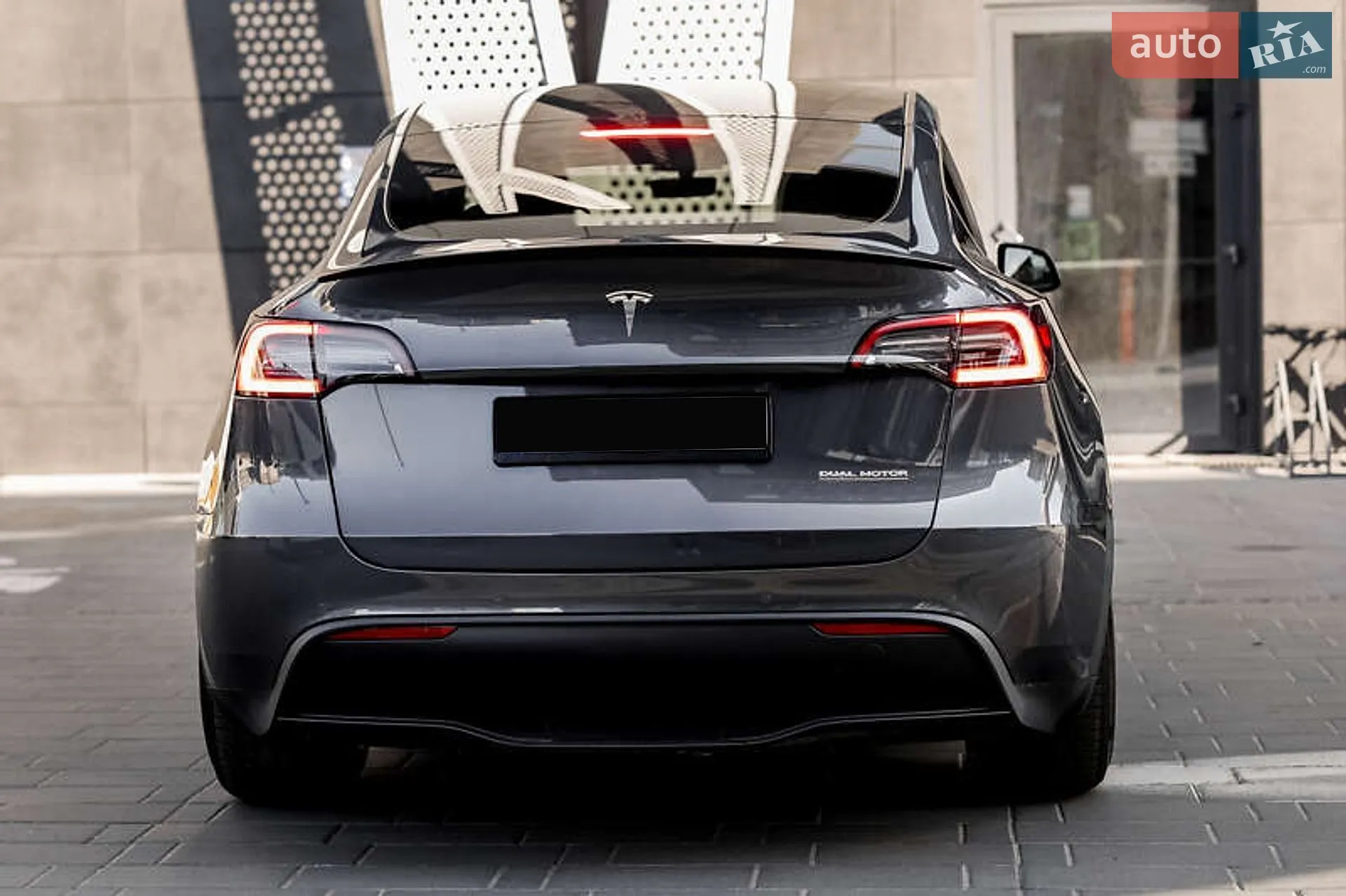 2022 Tesla Model Y - мініатюра 3