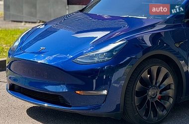 Позашляховик / Кросовер Tesla Model Y 2023 в Харкові