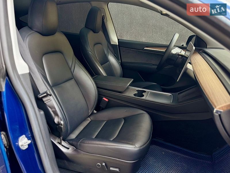 Позашляховик / Кросовер Tesla Model Y 2023 в Харкові