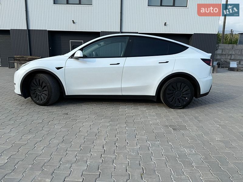 Внедорожник / Кроссовер Tesla Model Y 2023 в Виннице