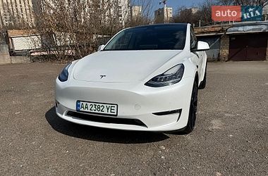 Позашляховик / Кросовер Tesla Model Y 2021 в Києві