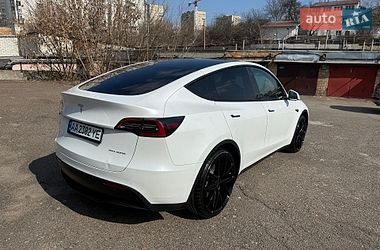 Позашляховик / Кросовер Tesla Model Y 2021 в Києві