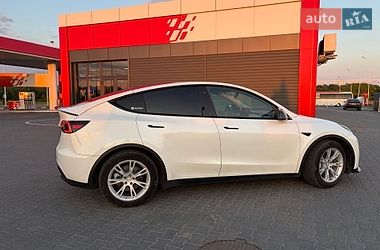 Внедорожник / Кроссовер Tesla Model Y 2021 в Черновцах