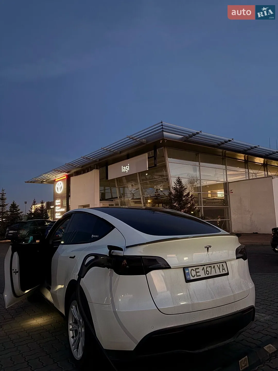 2021 Tesla Model Y - мініатюра 45