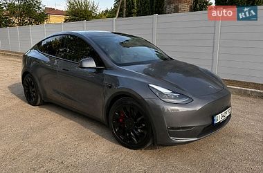 Внедорожник / Кроссовер Tesla Model Y 2020 в Киеве