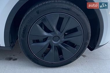Позашляховик / Кросовер Tesla Model Y 2024 в Чорткові фото 10 Позашляховик / Кросовер Tesla Model Y 2024 в Чорткові
