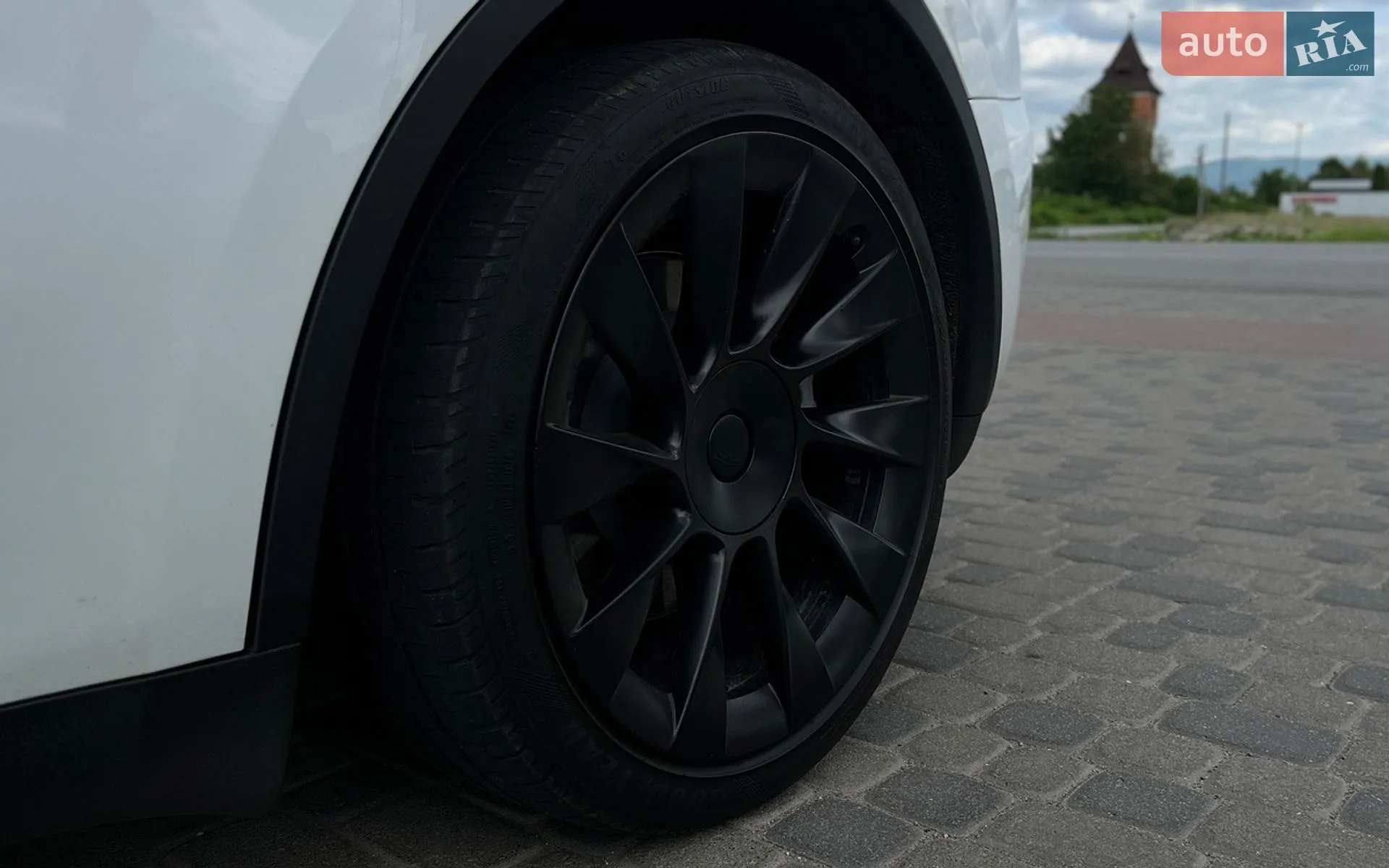 2020 Tesla Model Y - мініатюра 5