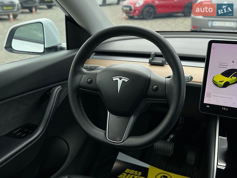 Позашляховик / Кросовер Tesla Model Y 2020 в Мукачевому