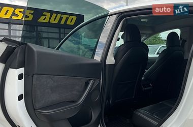 Позашляховик / Кросовер Tesla Model Y 2020 в Мукачевому