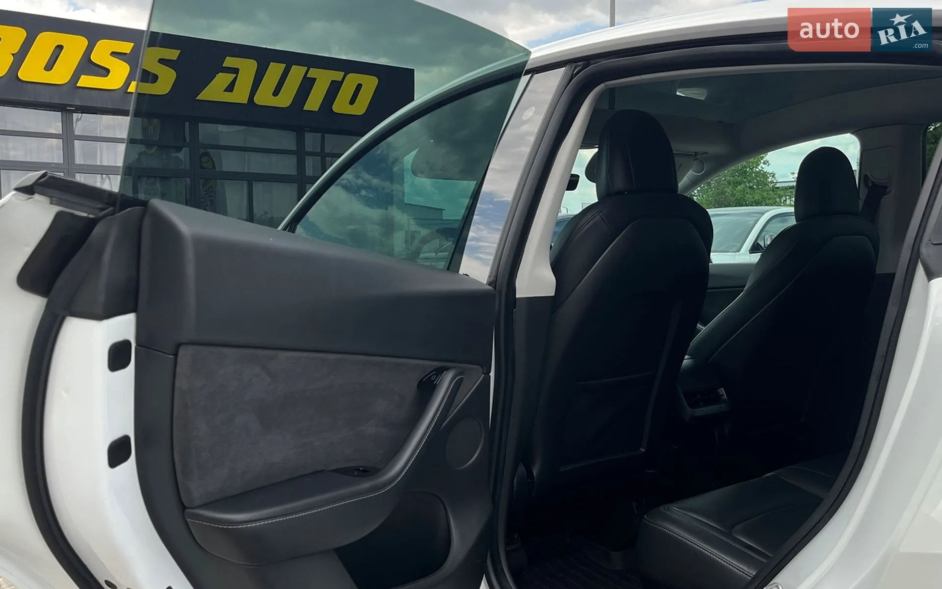 2020 Tesla Model Y - мініатюра 25