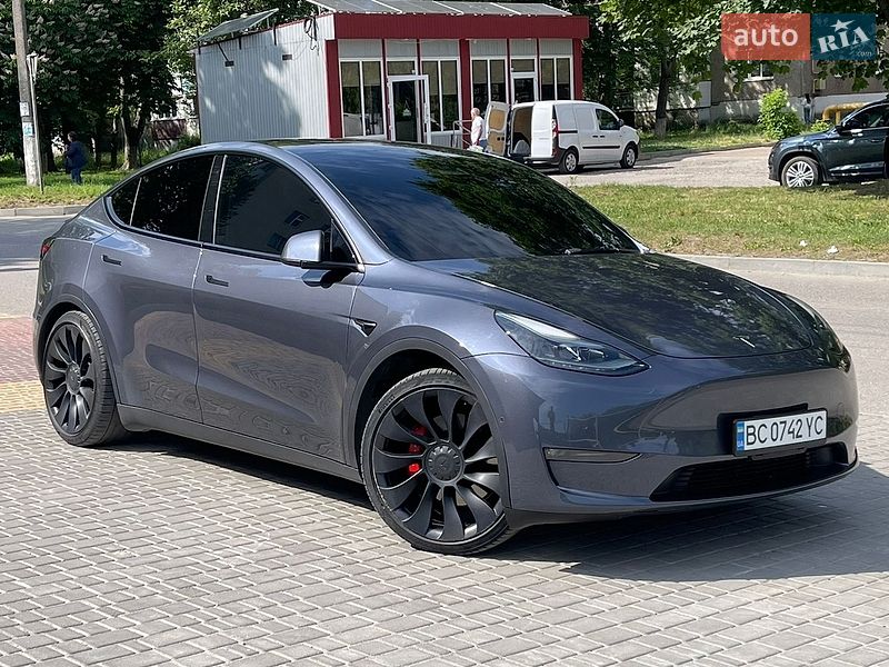 Tesla Model Y 2022