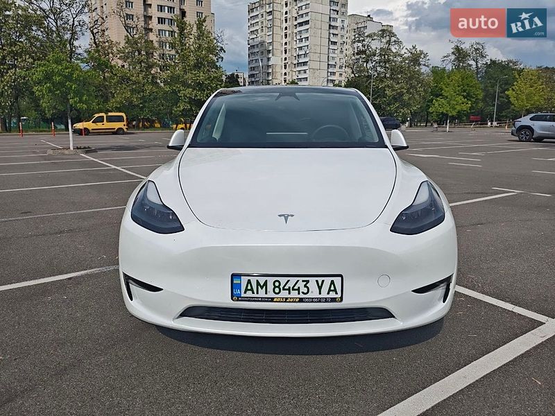 Позашляховик / Кросовер Tesla Model Y 2023 в Києві фото 8 Позашляховик / Кросовер Tesla Model Y 2023 в Києві