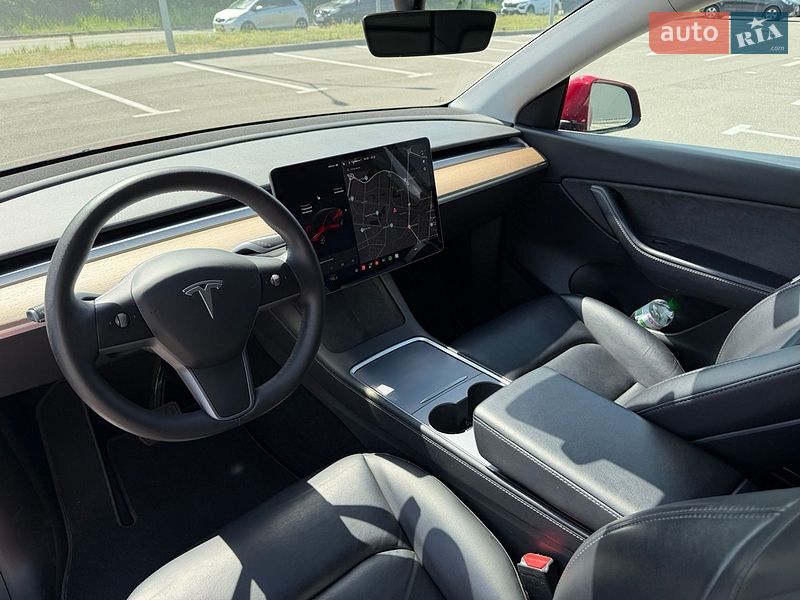 Внедорожник / Кроссовер Tesla Model Y 2021 в Киеве