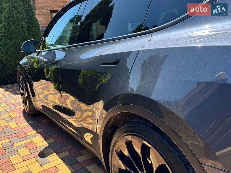 Внедорожник / Кроссовер Tesla Model Y 2022 в Одессе