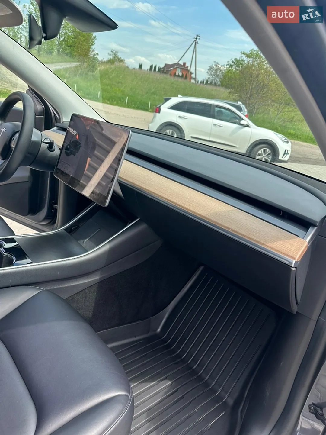 2020 Tesla Model Y - мініатюра 27
