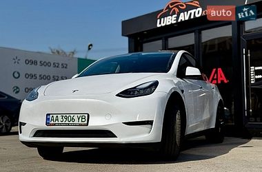 Внедорожник / Кроссовер Tesla Model Y 2023 в Киеве