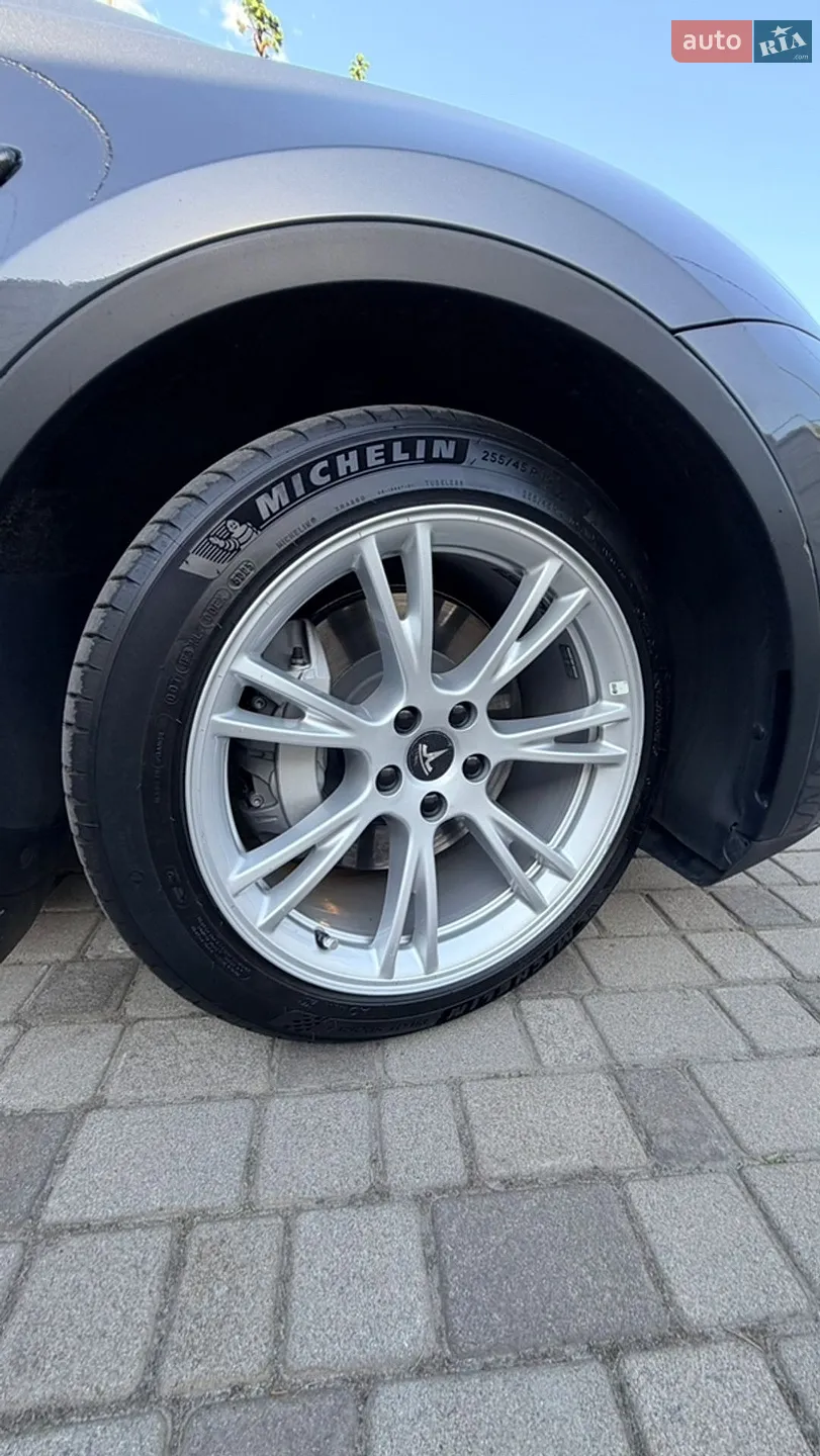 2022 Tesla Model Y - мініатюра 4