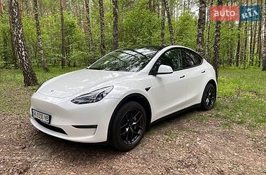 Внедорожник / Кроссовер Tesla Model Y 2022 в Киеве