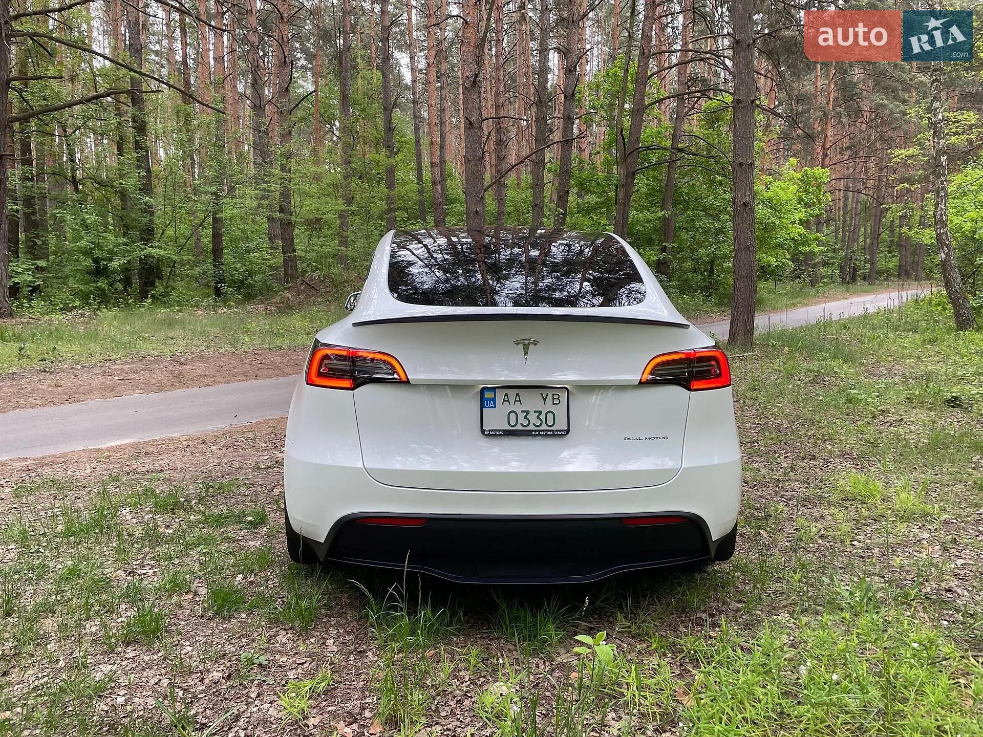 2022 Tesla Model Y - мініатюра 3