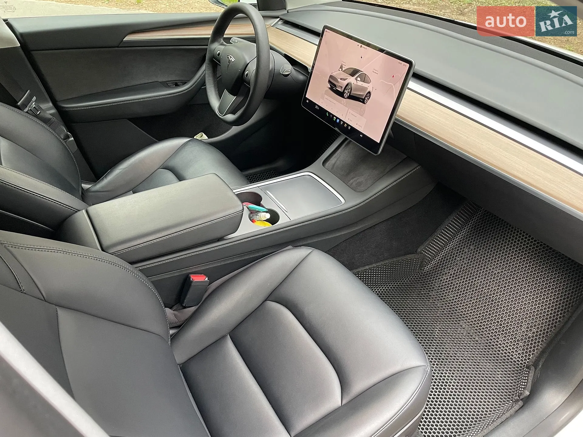 2022 Tesla Model Y - мініатюра 10