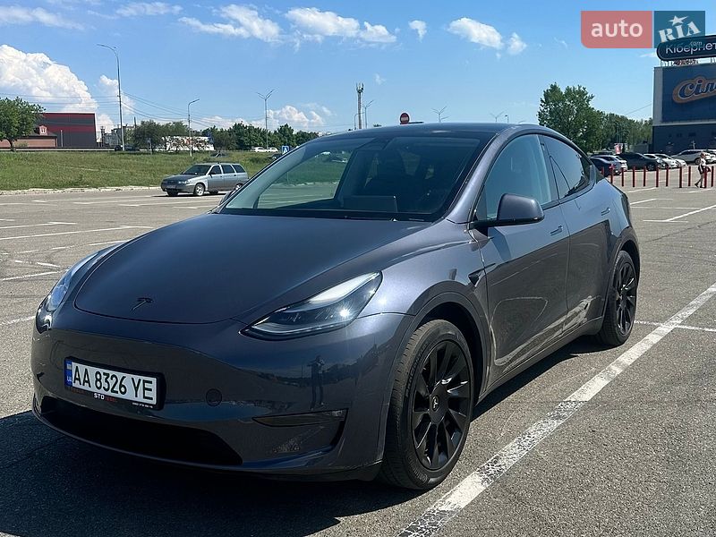 Позашляховик / Кросовер Tesla Model Y 2023 в Києві