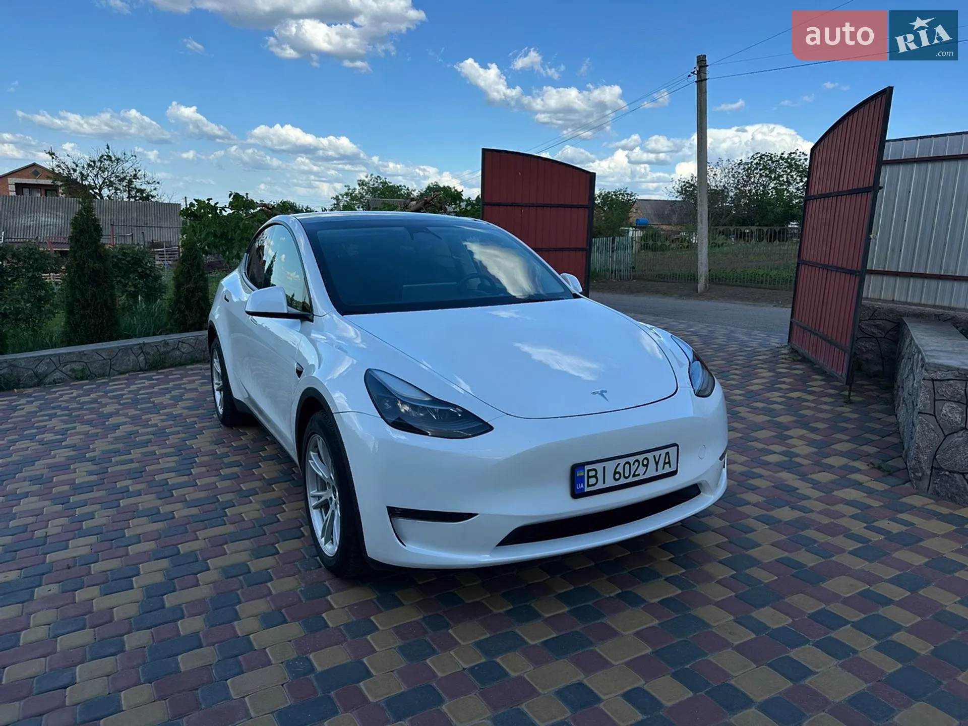 2022 Tesla Model Y - мініатюра 2