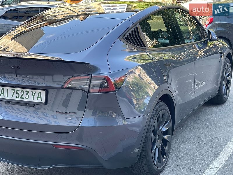 Позашляховик / Кросовер Tesla Model Y 2022 в Києві