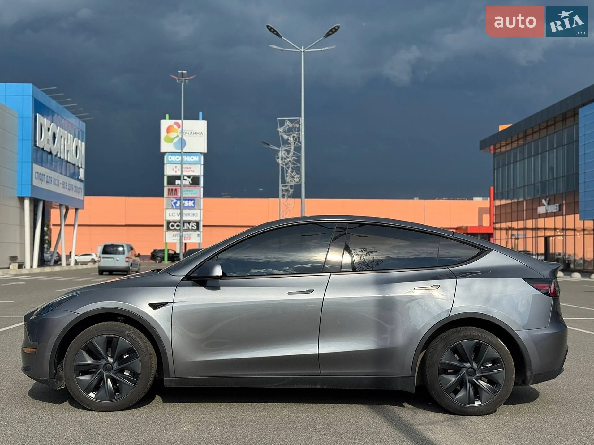 2024 Tesla Model Y - мініатюра 8