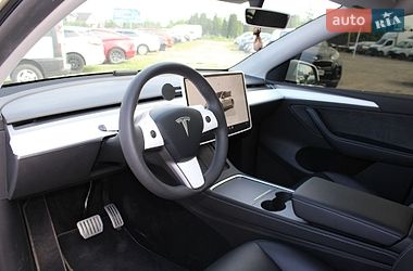 Внедорожник / Кроссовер Tesla Model Y 2023 в Киеве