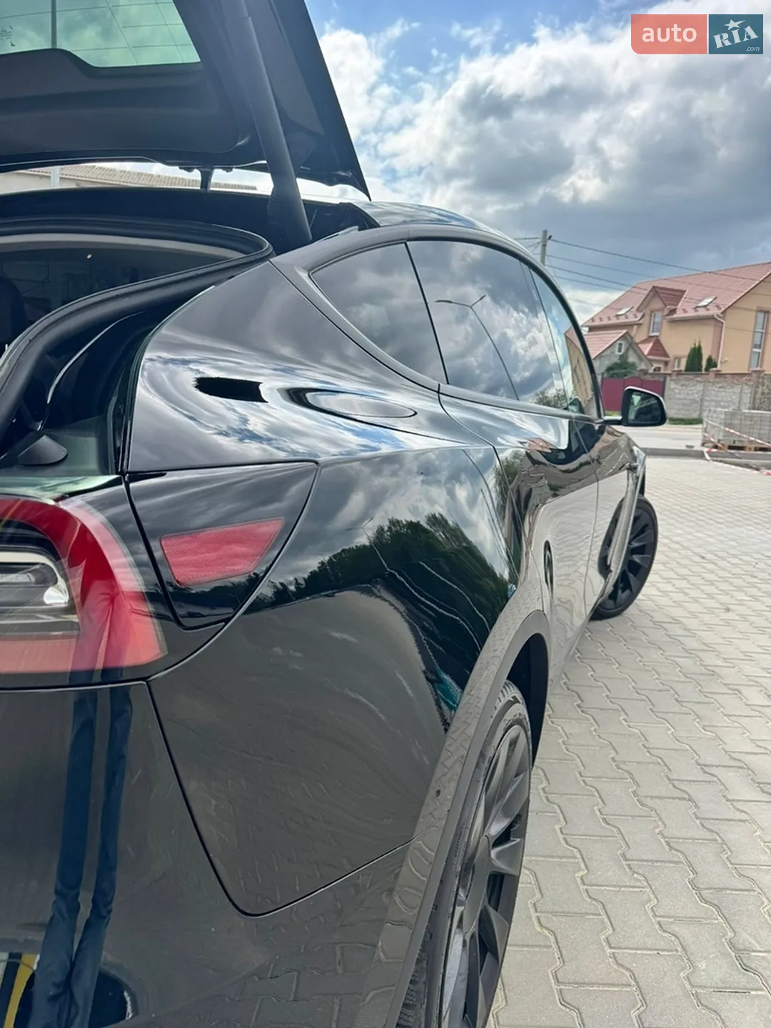 2023 Tesla Model Y - мініатюра 21