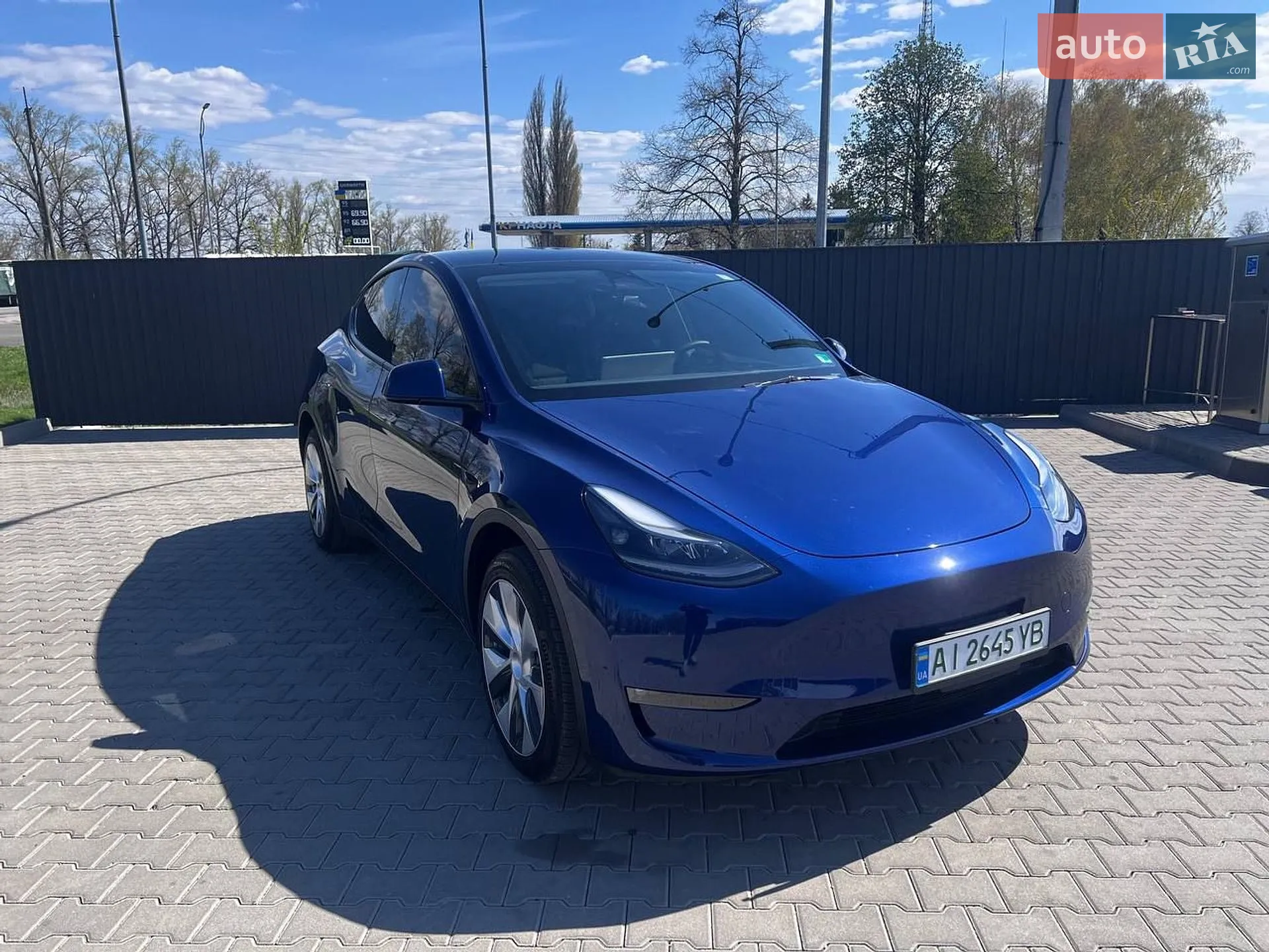 2023 Tesla Model Y - мініатюра 3