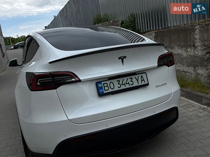 Позашляховик / Кросовер Tesla Model Y 2022 в Тернополі