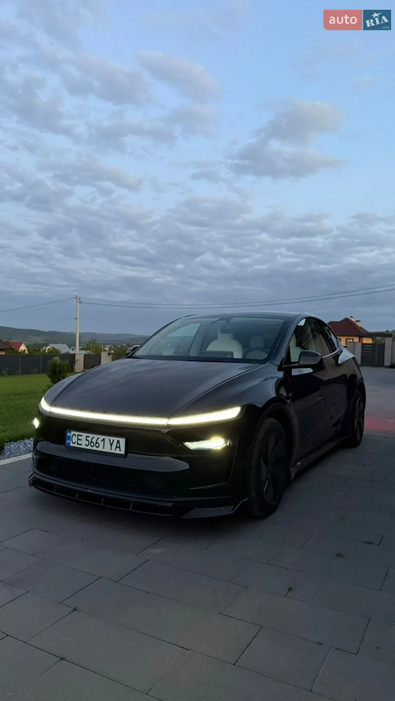 2025 Tesla Model Y - мініатюра 39