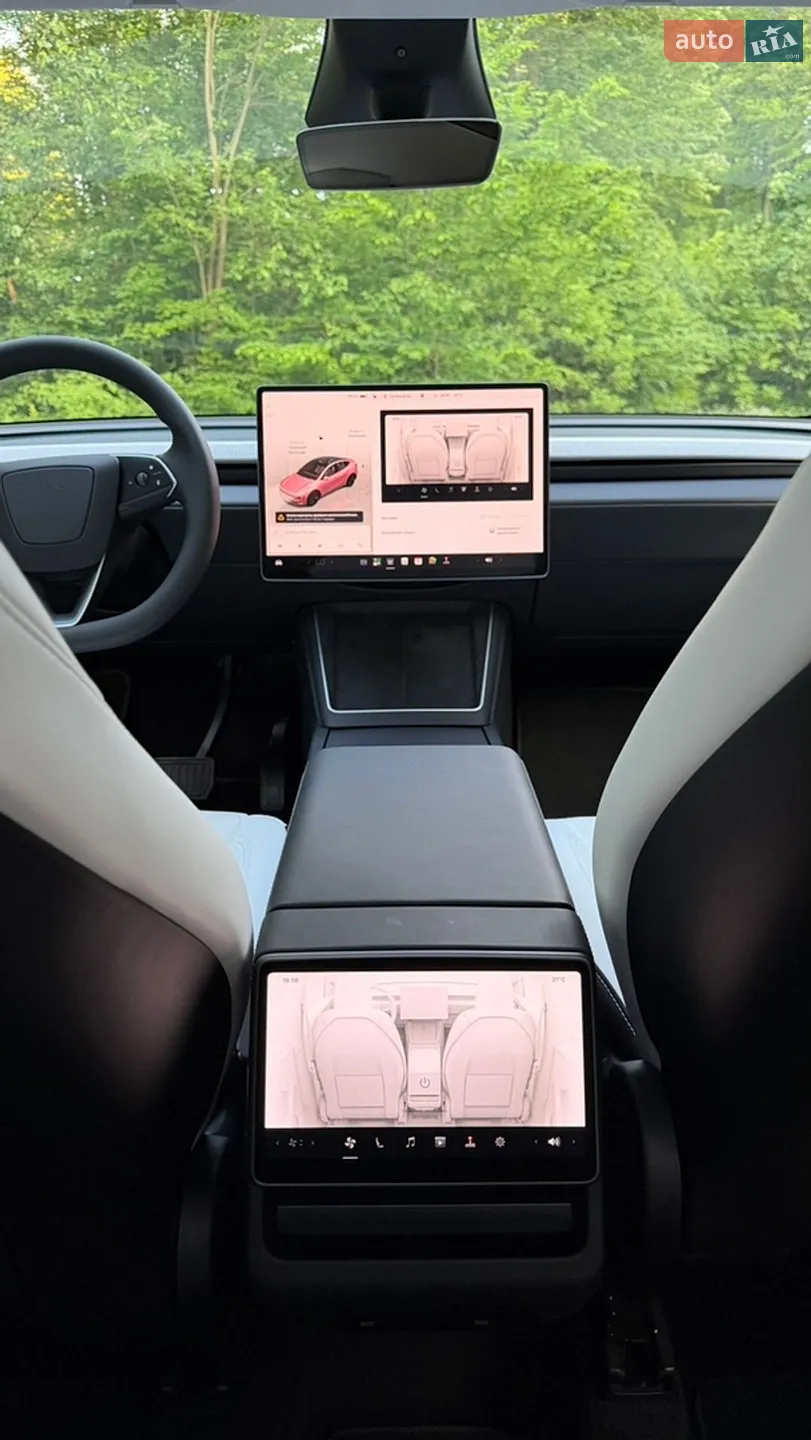 2025 Tesla Model Y - мініатюра 18