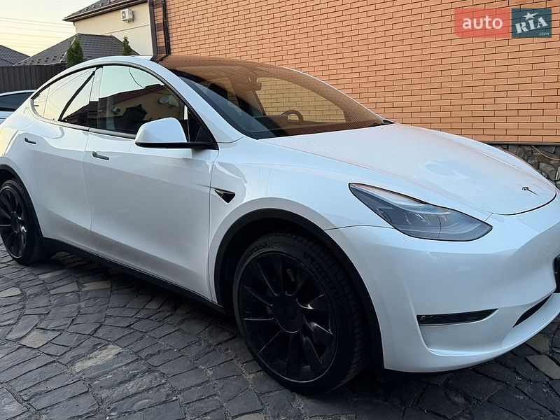 Внедорожник / Кроссовер Tesla Model Y 2023 в Костополе