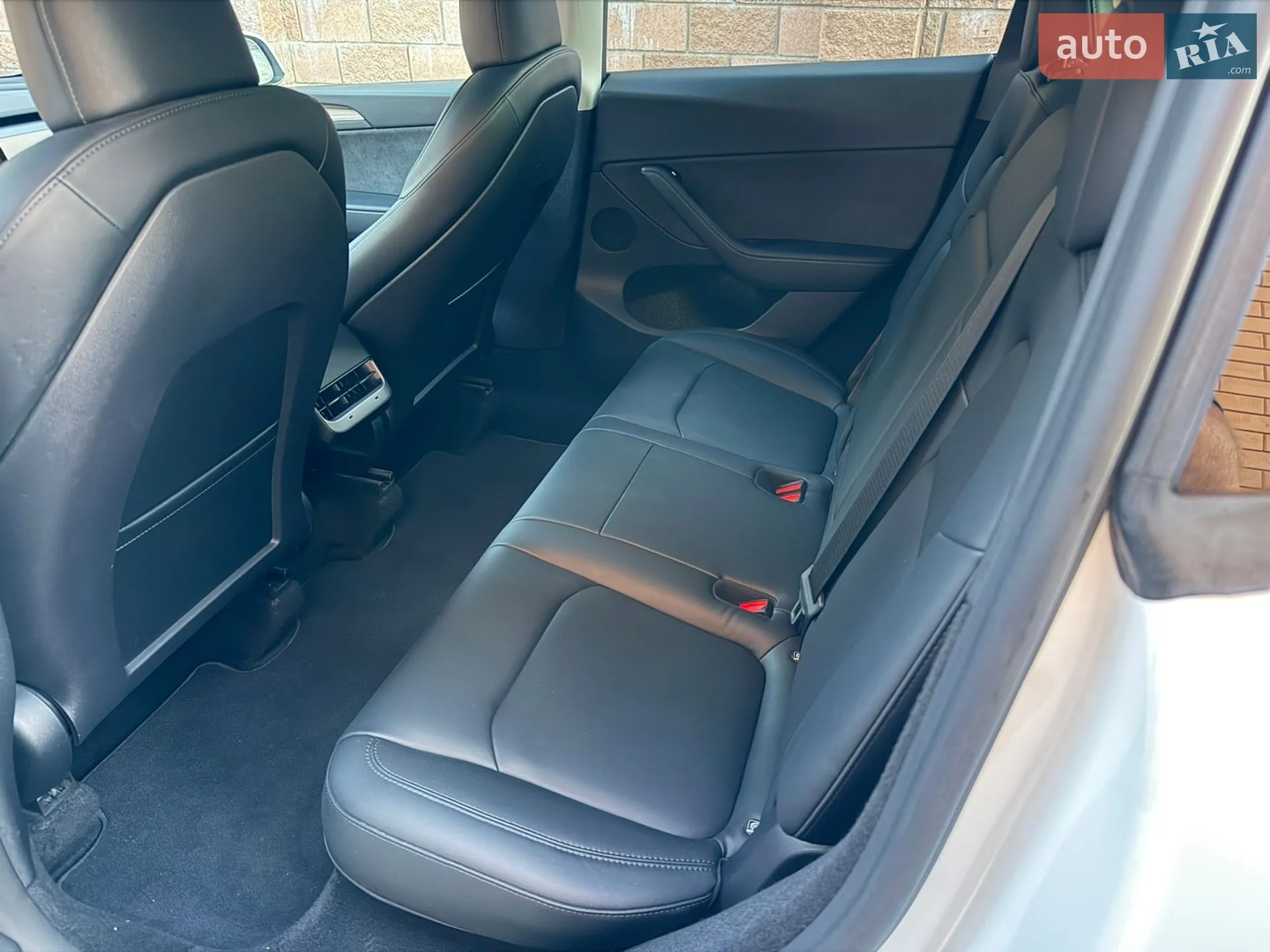 2023 Tesla Model Y - мініатюра 17