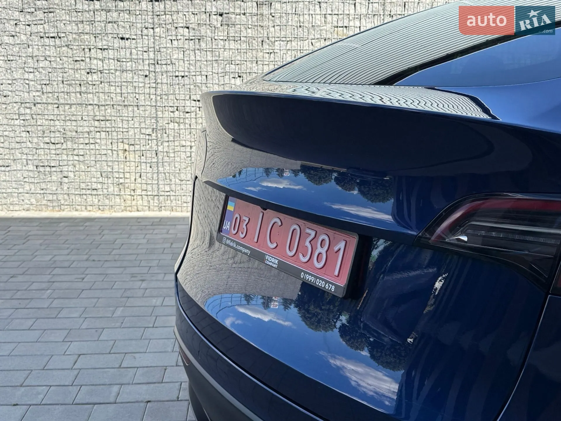 2021 Tesla Model Y - мініатюра 3