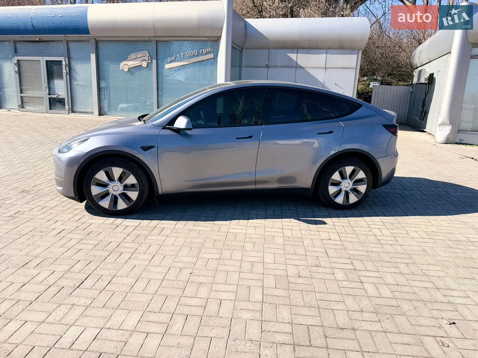 2024 Tesla Model Y - мініатюра 10