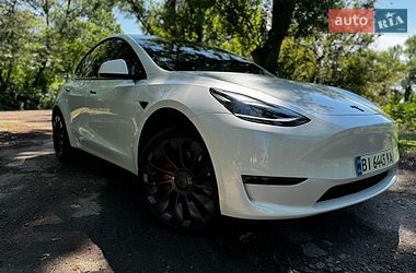 Внедорожник / Кроссовер Tesla Model Y 2023 в Полтаве